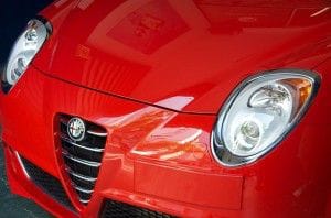 Top 10: Die besten Tipps zum Autoverkauf - Eine Nahaufnahme von einem roten Auto - Alfa Romeo 8C Competizione