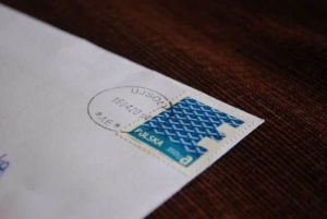 Top 10: Die besten E-Mail Anbieter & Freemailer - Eine Nahaufnahme einer Karte - Briefumschlag