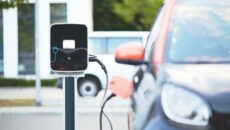 E Auto aufladen an einer Wallbox